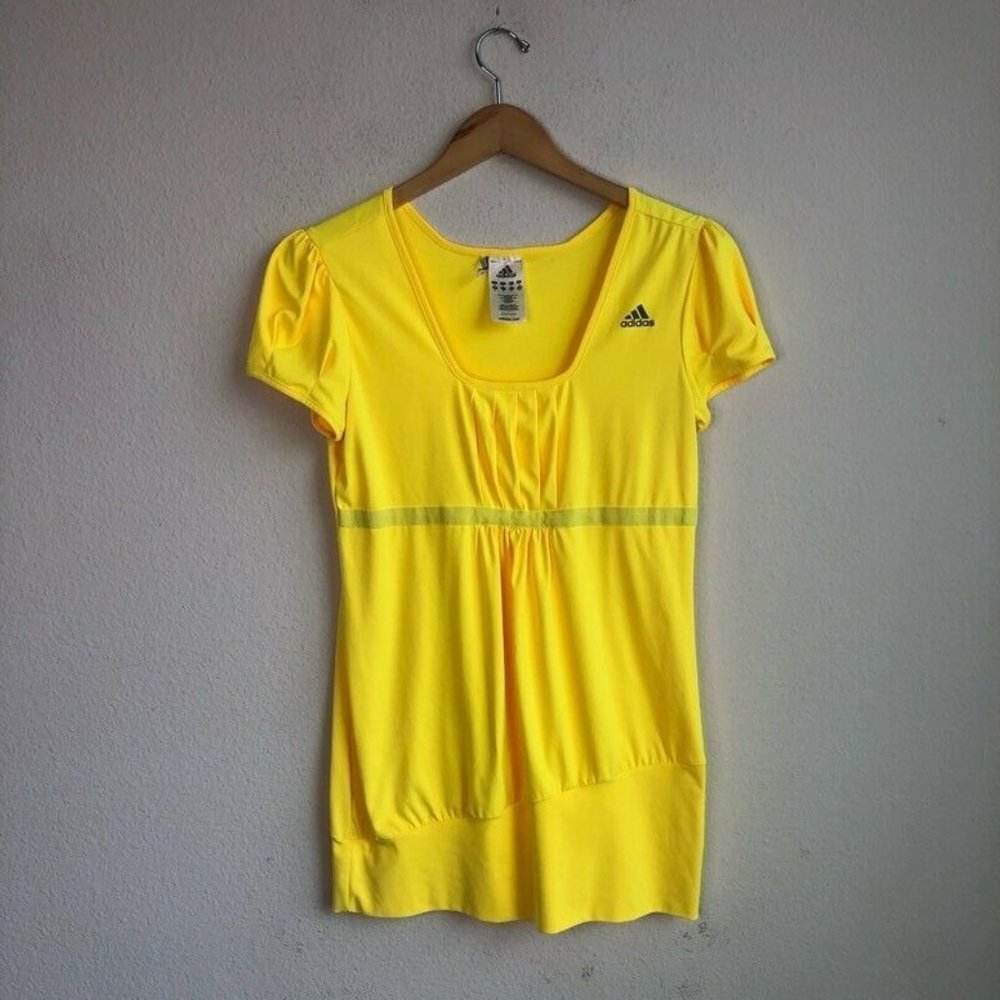 Adidas Womens Climalite Activewear Top Medium Yellow Short Sleeve Cap Sleeves